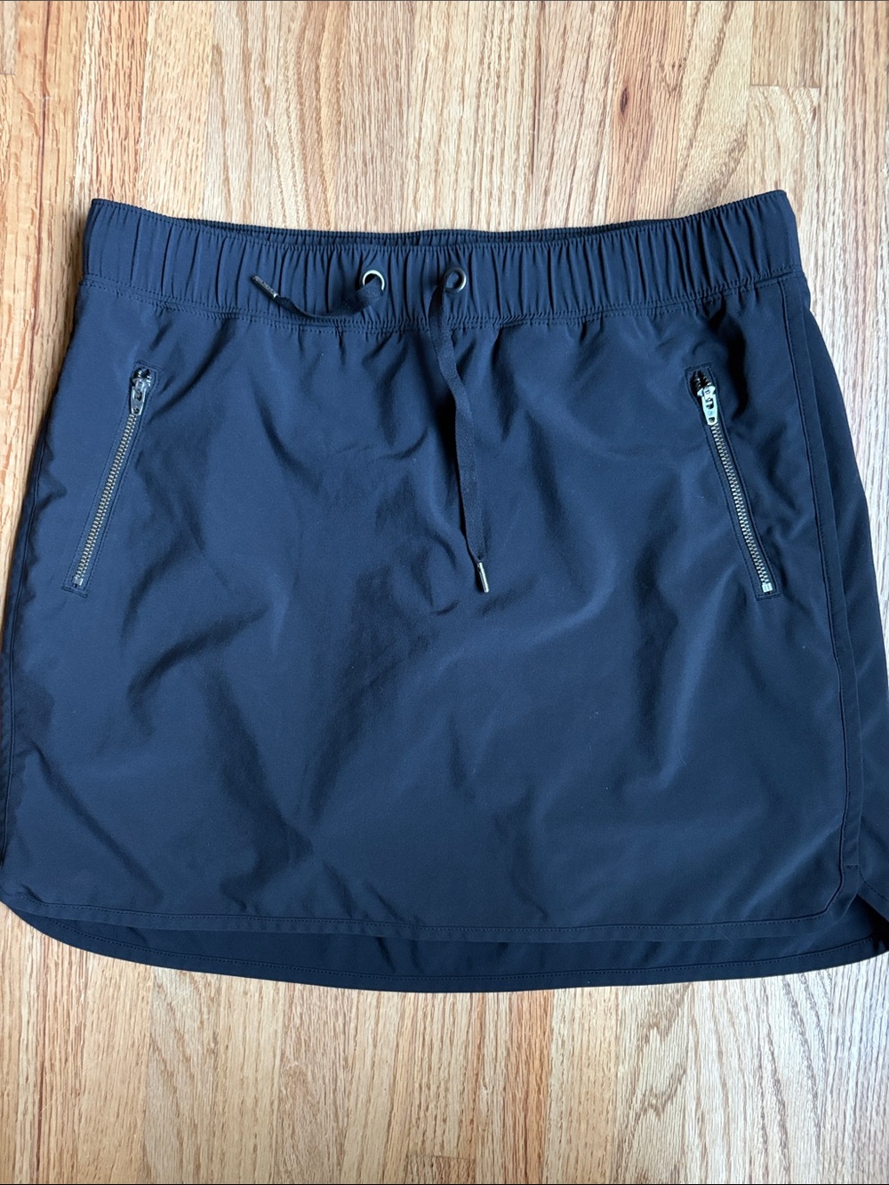 Athleta medium Black Performance Skort with Elastic Waist
